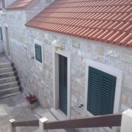 Apartments by the sea Sumartin, Brac - 11658, hotel in Sumartin