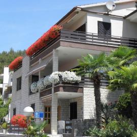 Apartments with parking space Rabac, Labin - 13151, hotel i Rabac