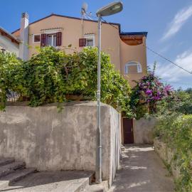 Apartments with a parking space Mali Losinj (Losinj) - 15050, hotel in Mali Lošinj