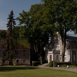 ŻAR - Dworek w Żarnowcu