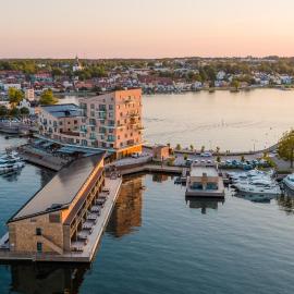 Slottsholmen Hotell och Restaurang, hótel í Västervik