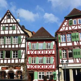 Gästehaus am Marktbrunnen, готель у місті Бреттен