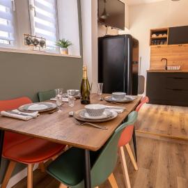 Appartement Cosy avec Jardin au Centre Historique de Sélestat & Proche Europa-Park, hotel i Sélestat