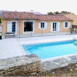 Jolie maison de 110 m 2, pour 6 personnes, au calme, avec piscine