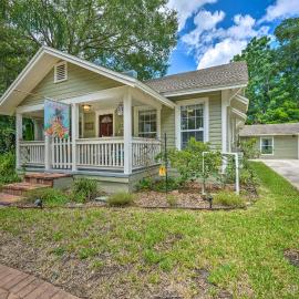 Walk to Mount Dora Historic District: Cozy Home!