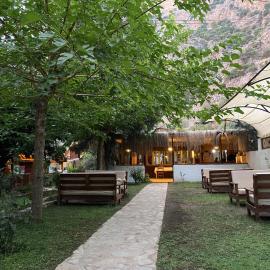 KiDRAK OTEL MONTENEGRO-1, hotelli kohteessa Faralya