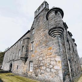 Menstrie Castle Stay, готель у місті Стерлінг