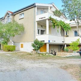 Apartments by the sea Vrsi - Mulo, Zadar - 12519