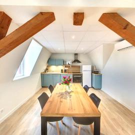 PROXIMITE LE PAL- Appartement 4 pers - Entrée SPA incluse, Hotel in Bourbon-Lancy
