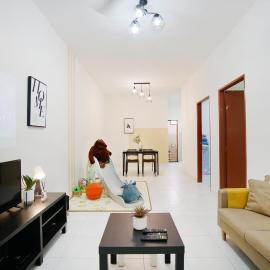 Desaru beach waterpark Tvbox By Joyfully 20b10, hotel in Desaru