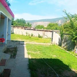 Tourist Guest House, hotel din Anīahgrām