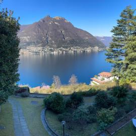 Lake Como Villa Ines Junior Apartment، فندق في Faggeto Lario 
