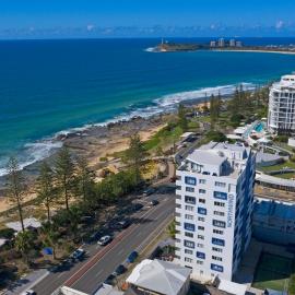 Northwind Beachfront Apartments، فندق في مولولابا