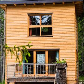 Forest Chalet Resort FELIZITAS, hotel San Felicében