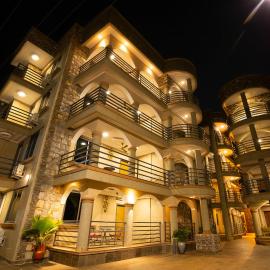 쿠마시에 위치한 호텔 Adepa Court Luxury Apartment Services