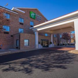 Holiday Inn Express Hotel & Suites Edmond by IHG,位于爱德蒙的酒店
