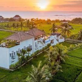 Swell Hotel, Pool Bar & Restaurant, hotel Tanah Lotban