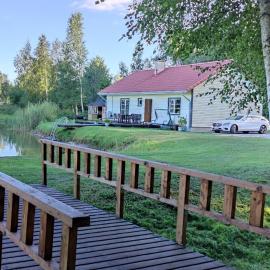 Ninnujärve Private Holiday Home, hotel din Nasva