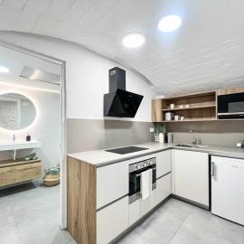Casa Besalú - Estudio en el centro del pueblo