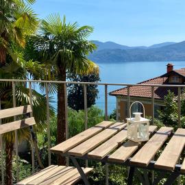 Casa Doris, hotel en Oggebbio
