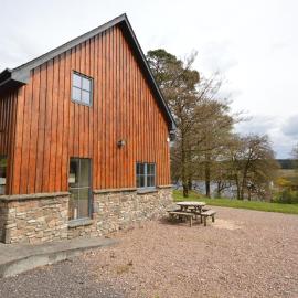 Tall Pines Apartment, hotel in Spean Bridge
