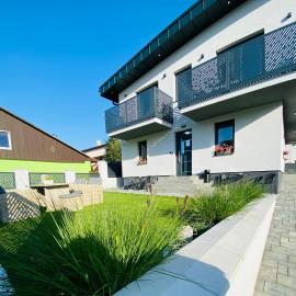 Apartmány TAMKA, hotel vo Vrbove