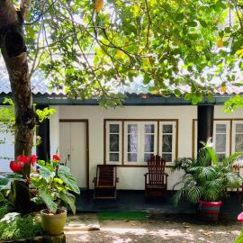 drongo place, hotel a Dikwella