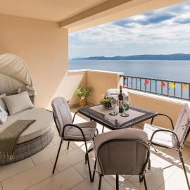 Bona fide sea view apartments