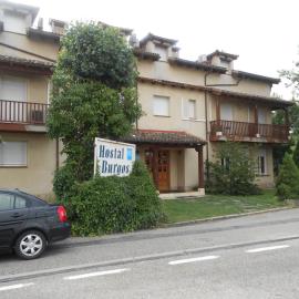 Hostal Burgos, hotel v destinácii Torrecaballeros