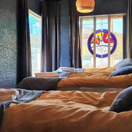 The Bank Sleeping Guesthouse, hotel din Neskaupstaður