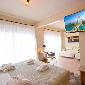 John's Hotel, hotell i Chalkida