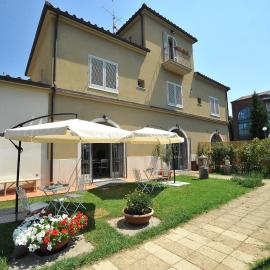 Homelink Poggibonsi - Sogno D'oro, hotel a Poggibonsi