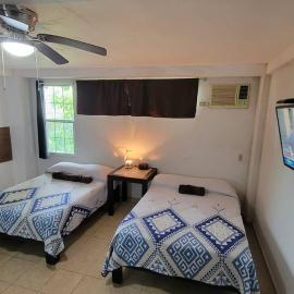 DepaB privado, centrico,Wifi 80 mb ,aire acondicionado ,cocina, cochera techada,, hotel en Ciudad Valles