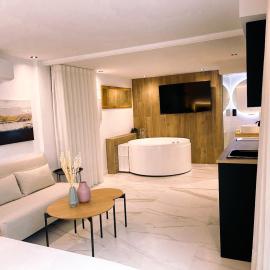 Apartamentos Turísticos Córdoba Boutique Con jacuzzi, hotel a Còrdova
