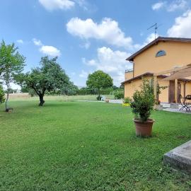 Agriturismo La Corte - Viterbo Terme, hotel in Viterbo