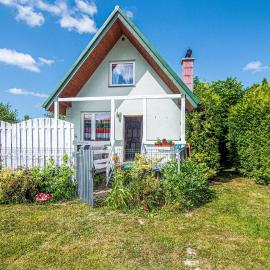 Awesome Home In Lubiatowo With Wifi