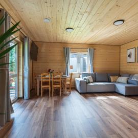 Roztoczańska Ostoja, hotel u gradu 'AdamÃ³w'