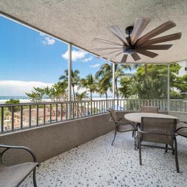 Gullwing Beach Front Resort, hotel in Fort Myers Beach