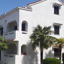 Apartments with parking space Sveti Anton, Krk - 5288