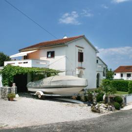 Apartments with parking space Vantacici, Krk - 5566