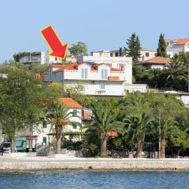 Apartments by the sea Sumartin, Brac - 5620, hotel in Sumartin