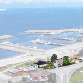 1B, Stuga m havsutsikt & 50m till strand, hotel in Byxelkrok