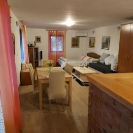 Viesnīca Studio apartman KOTRO pilsētā Beli Manastir