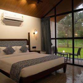 White Sand Beach Resort, hotel v destinaci Kondivli