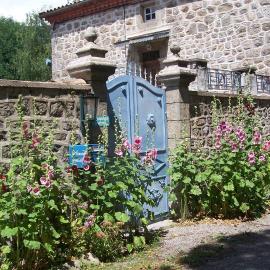 Salomony Chambre d'Hôtes, hotel Marcols-les-Eaux városában