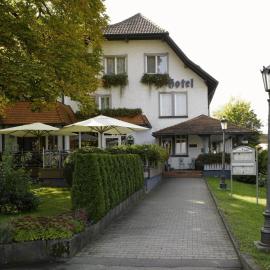 Hotel Brielhof, хотел в Хехинген