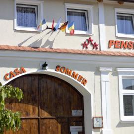 Casa Sommer, hotel in Petreşti