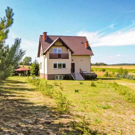 Beautiful Apartment In Konarzyny, hotell sihtkohas Konarzyny