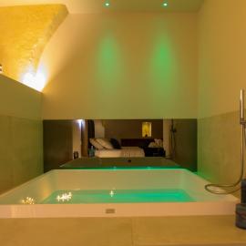Iris Luxury Suite, hotel u gradu Altamura