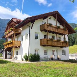 Appartement Egghof, hotel en Berwang
